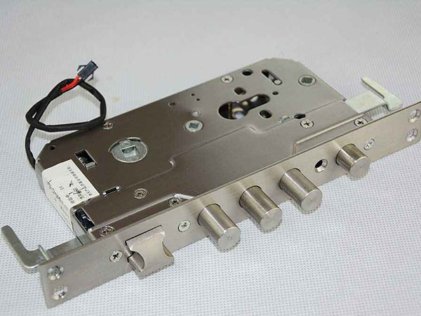 六枝特24小时上门开锁公司