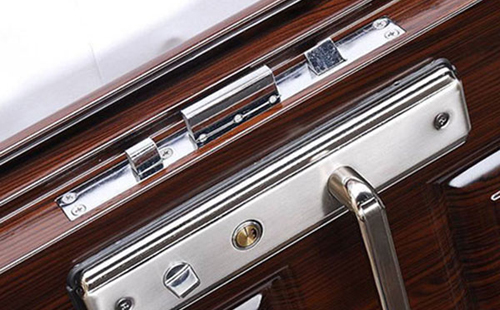 六枝特24小时上门开锁公司