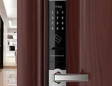 六枝特24小时上门开锁公司