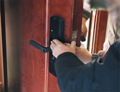 六枝特24小时上门开锁公司